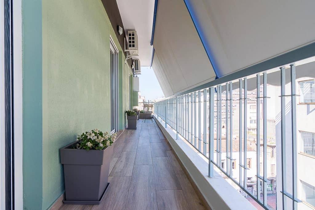 Bright Apartment For 6 Ppl In Athens Exterior photo
